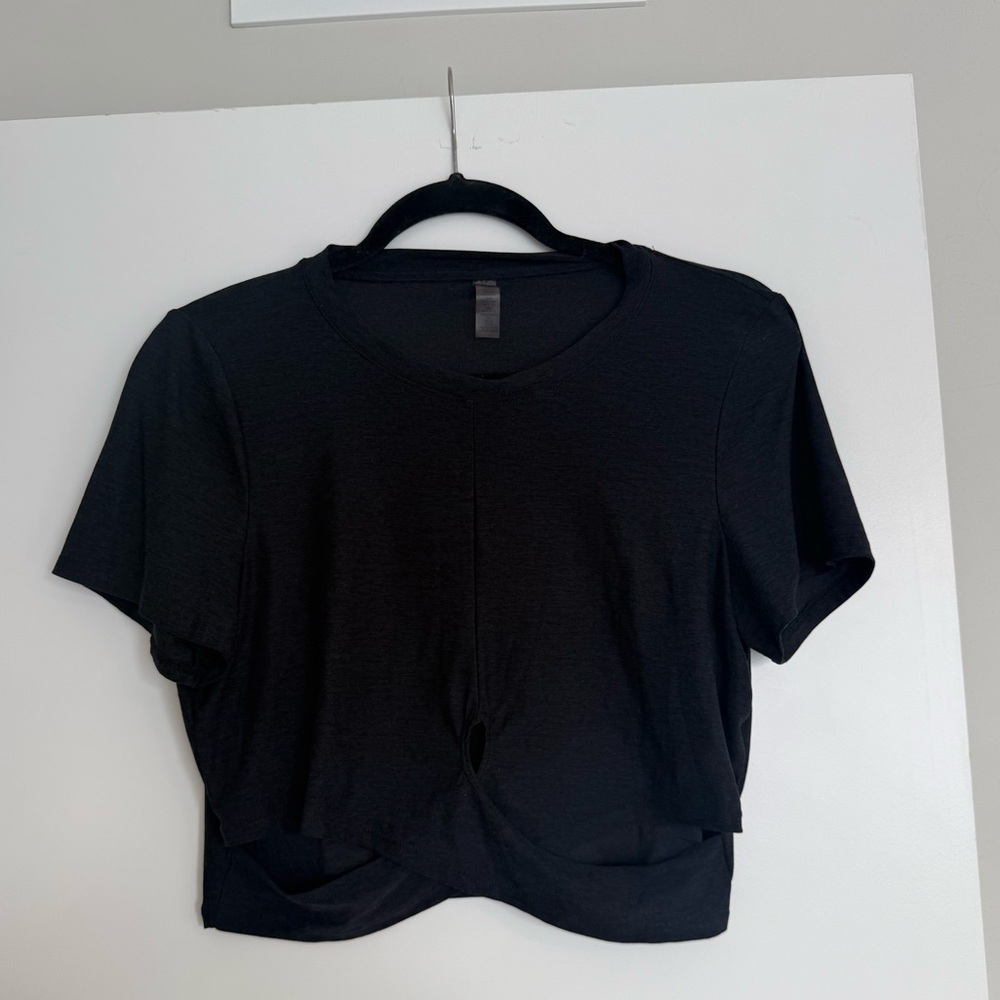 Beyond yoga featherweight crisscross Crop Top